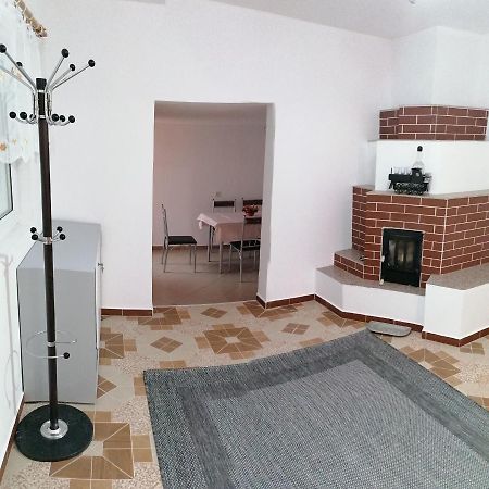 Appartamento Ugralet Lunca de Sus Esterno foto